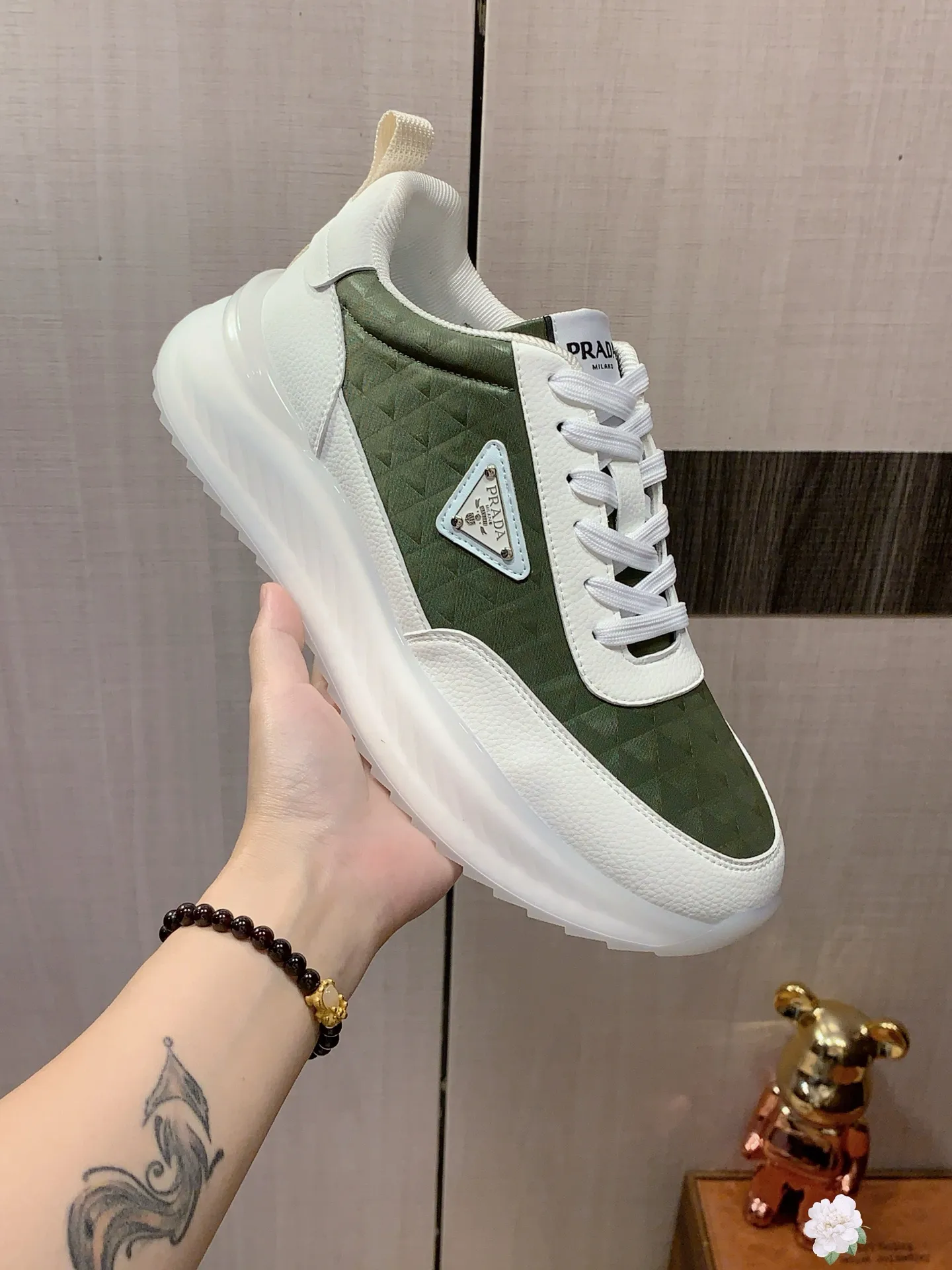 Men's men's shoes💰460💰💰🎩🎩[Lightning][Lightning] "PRADA*" The latest and most popular casual shoes, top brand [seduce] luxury ~ purchasing agency, top ~ quality. [Strong] The upper is made of imported breathable cowhide with material ➕ breathable sheepskin feet (•) and fine workmanship. The original stylish and stylish soft rubber wear-resistant and non-slip outsole is light and comfortable on the feet. The real thing looks better in real photos. 413: code: 38-44, 3️⃣ colors selected